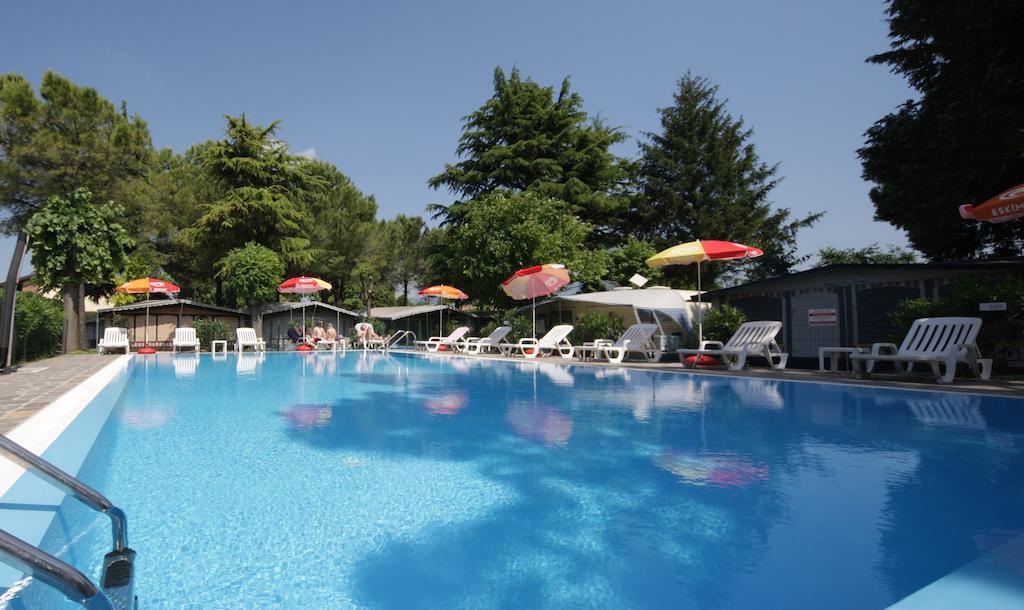 Camping Garden Tourist Manerba del Garda Exterior foto