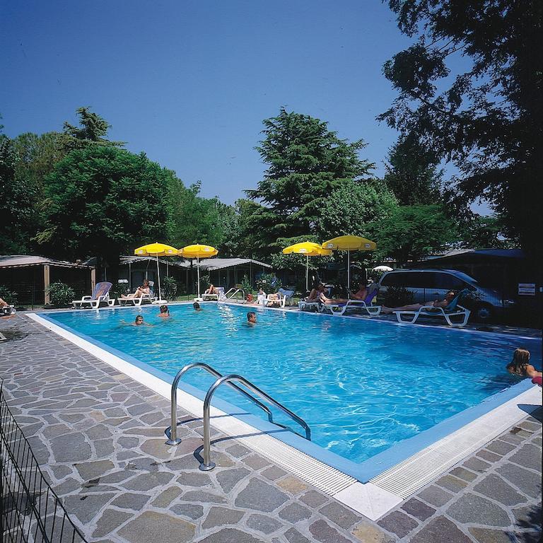 Camping Garden Tourist Manerba del Garda Exterior foto